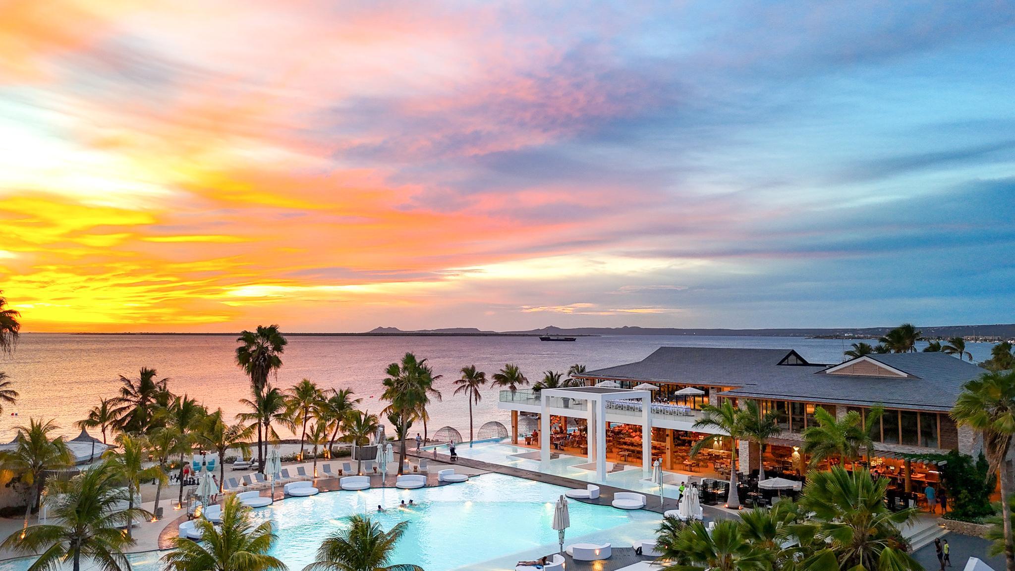 Van Der Valk Plaza Beach & Dive Resort Bonaire Kralendijk  Bagian luar foto