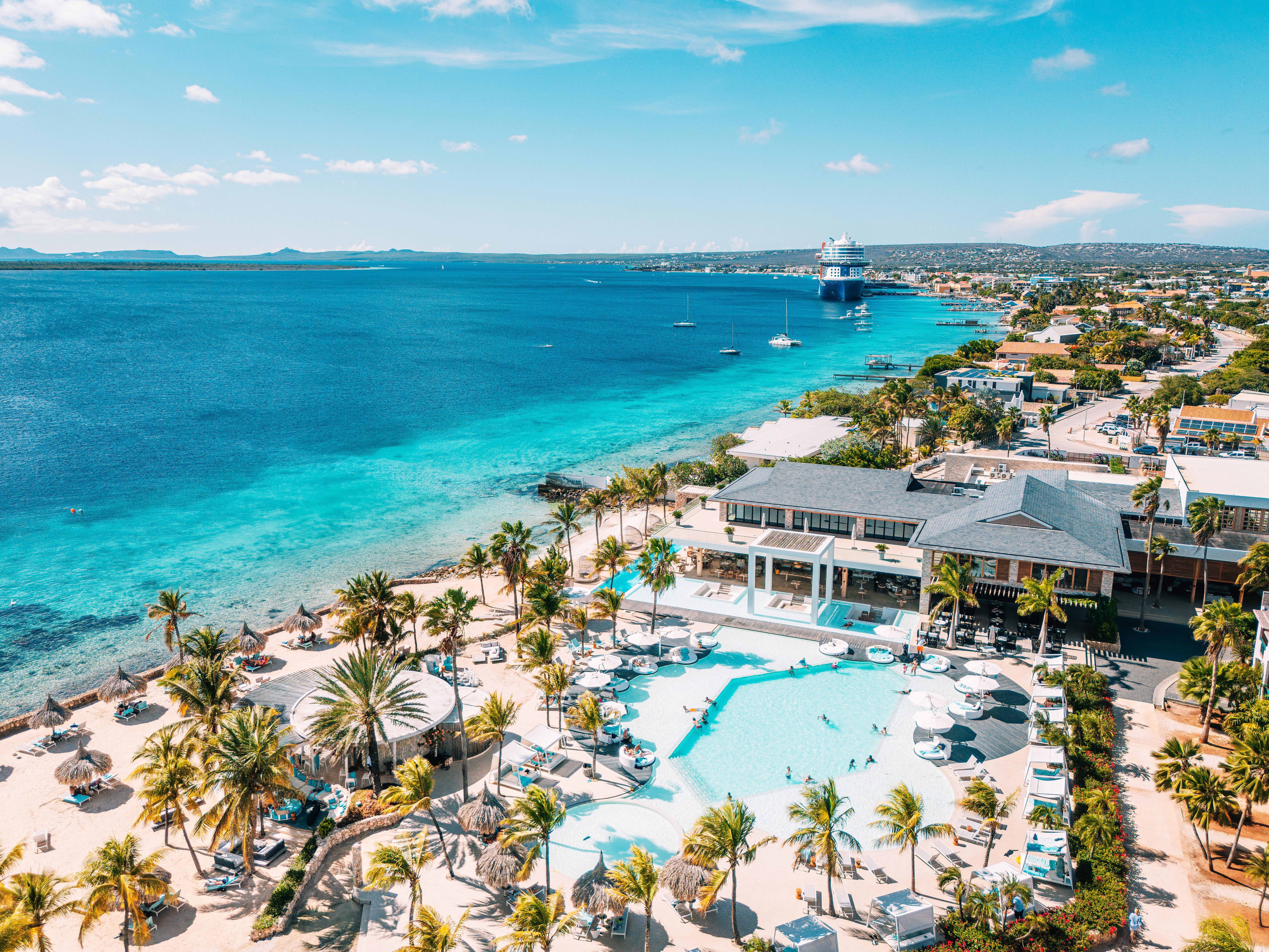 Van Der Valk Plaza Beach & Dive Resort Bonaire Kralendijk Bagian luar foto