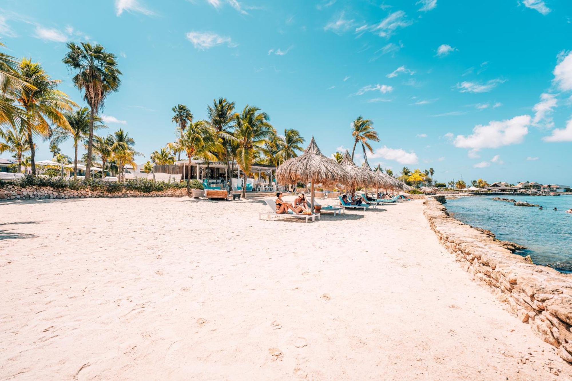 Van Der Valk Plaza Beach & Dive Resort Bonaire Kralendijk  Bagian luar foto