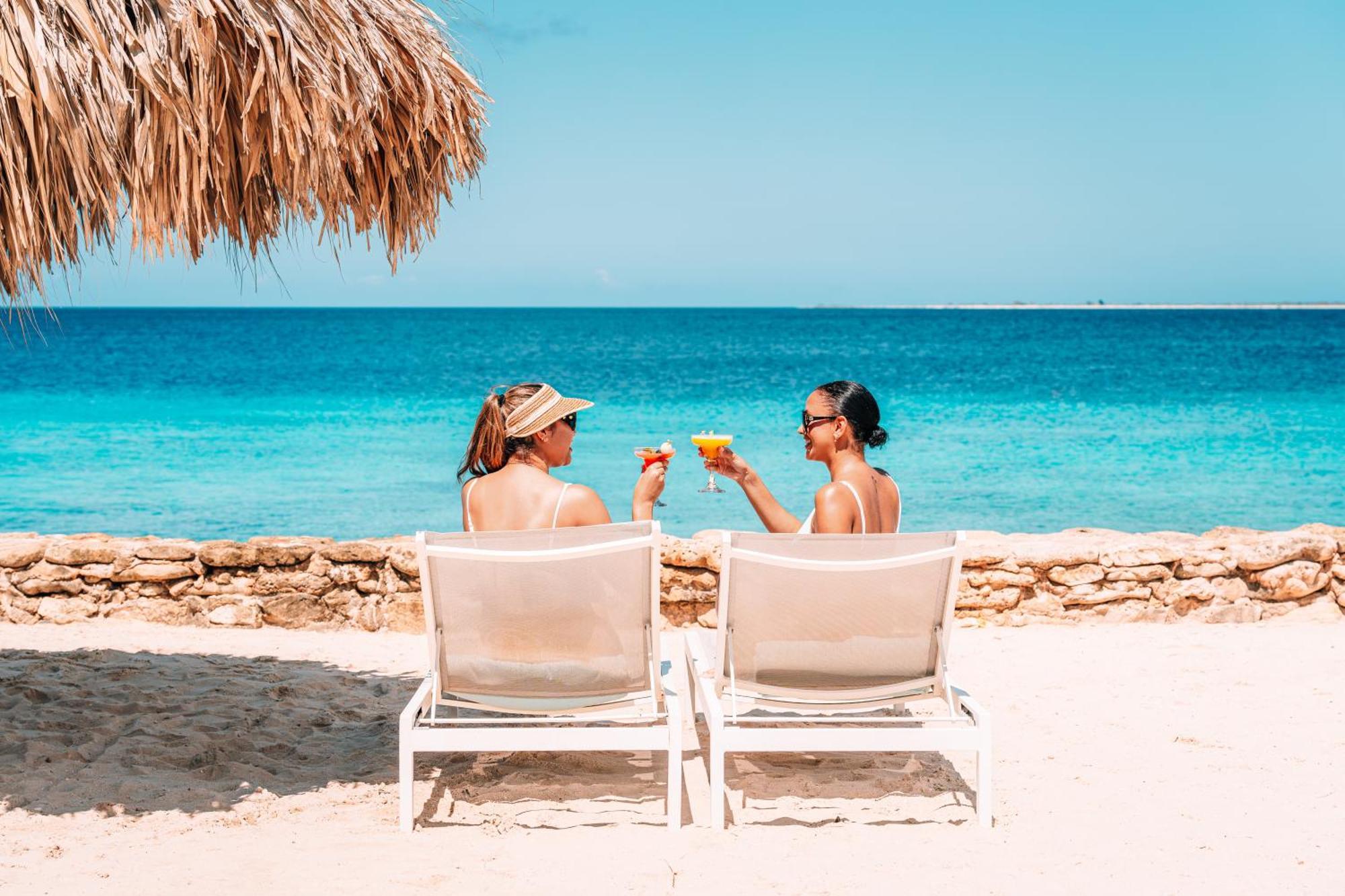 Van Der Valk Plaza Beach & Dive Resort Bonaire Kralendijk  Bagian luar foto